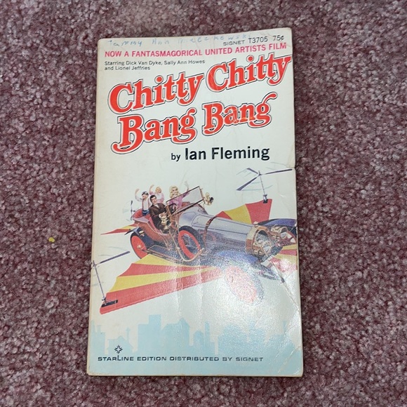 Book Bundle - Picture 2 of 4